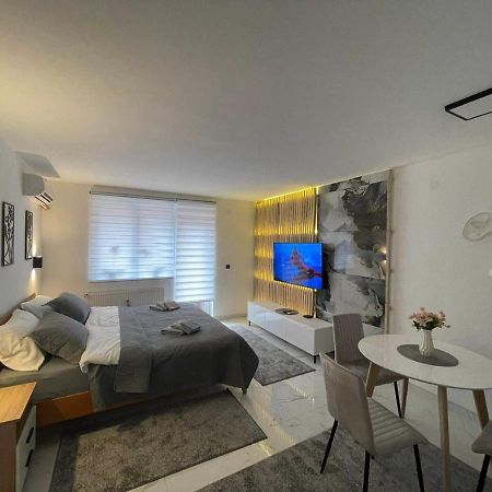 Apartman Afrodita Lux 1 Nis Exterior photo